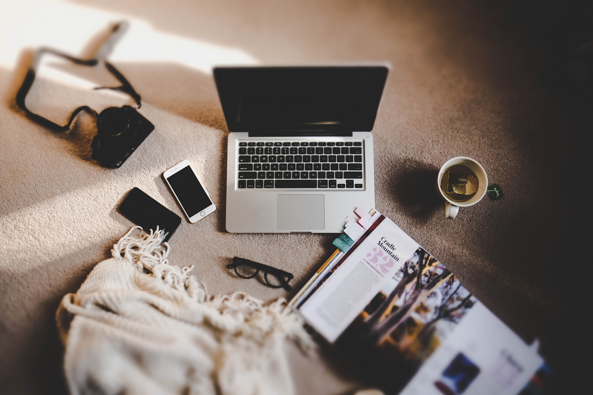 ewan-robertson-208022-unsplash
